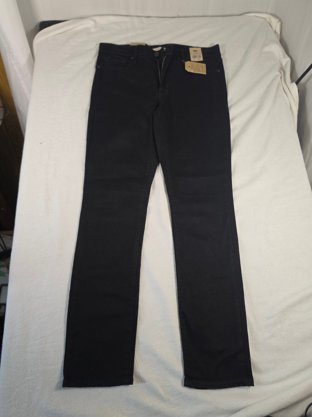Levi Strauss 311 Black Skinny Jeans Womens 31 NWT